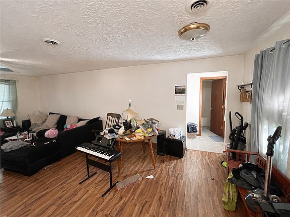 4th image of 853 Stroupe Mountain Rd