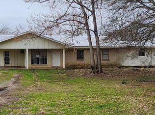 641 Pine Grove Rd, Oak Grove, LA 71263