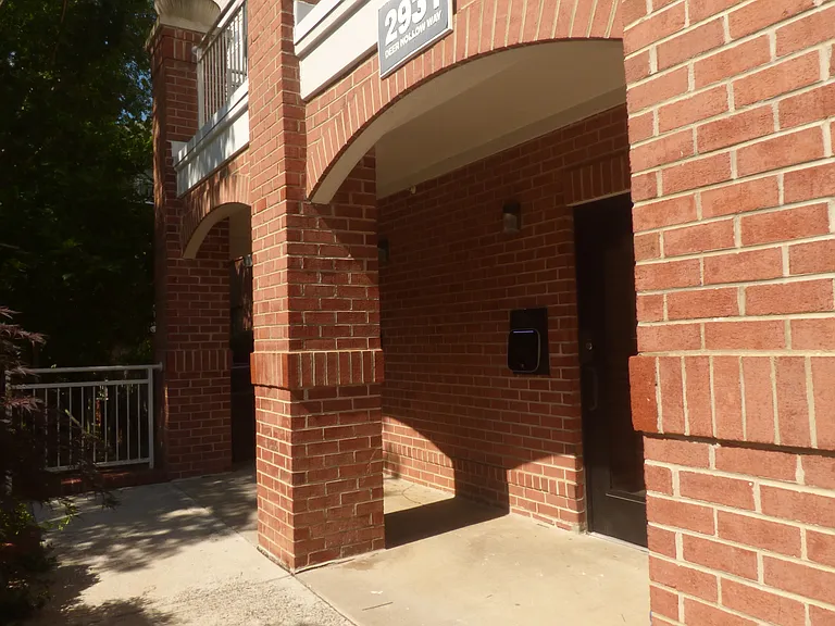 2931 Deer Hollow Way #307 — Photo 35