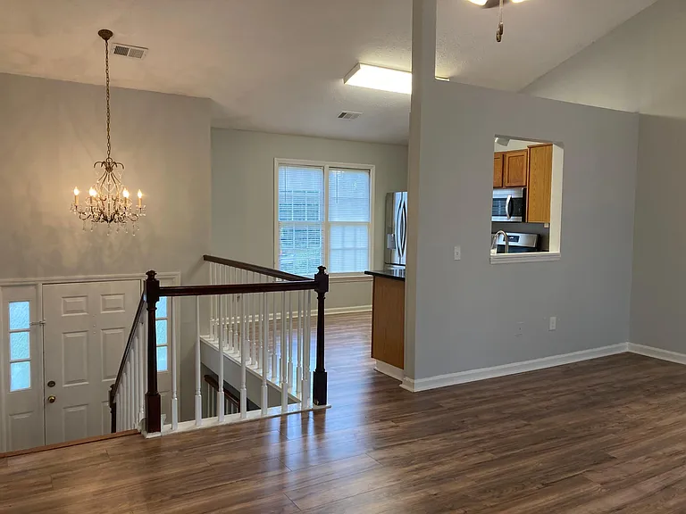 1380 Appian Way — Photo 15