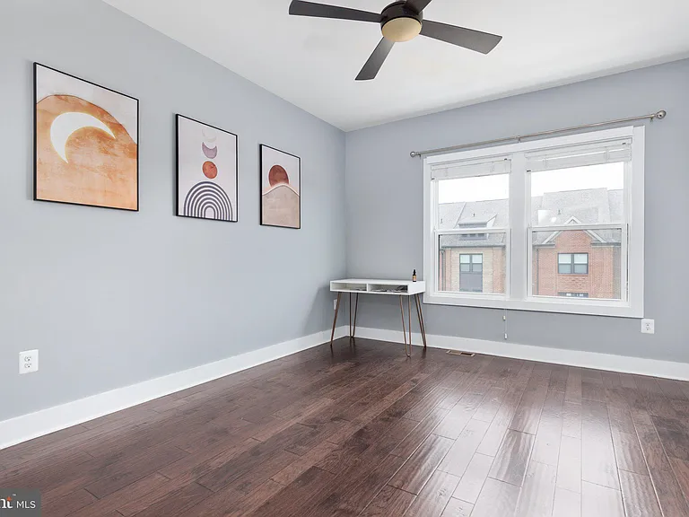 44735 Medway Ter — Photo 29