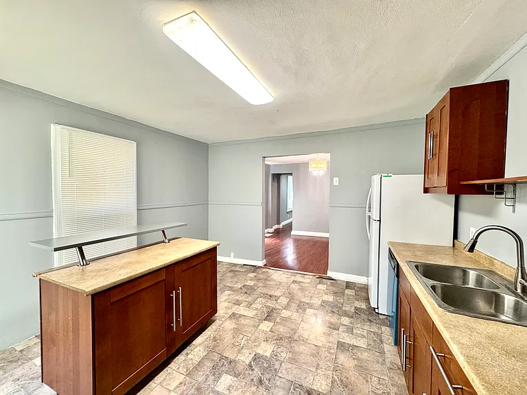 399 Stewart Ave — Photo 5