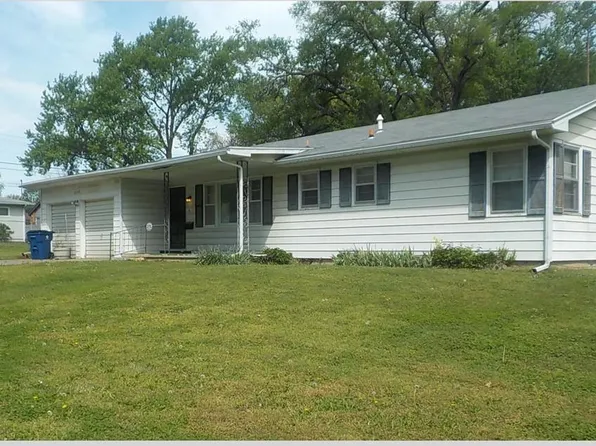 2502 Midland Ave, Coffeyville, KS 67337