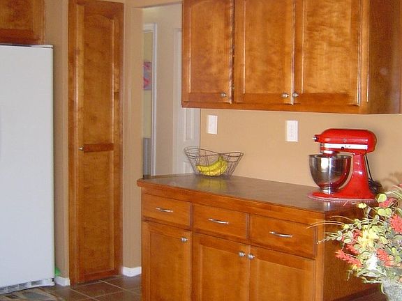 4th image of 309 Concord Cir