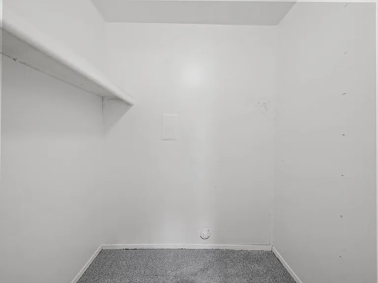 Glenwood Apartments — Photo 27