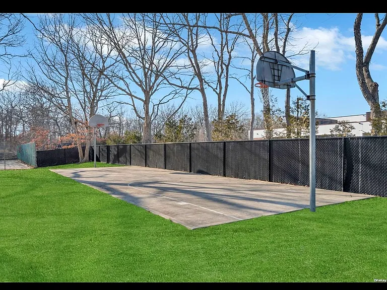 119 Sagamore Hills Dr — Photo 18