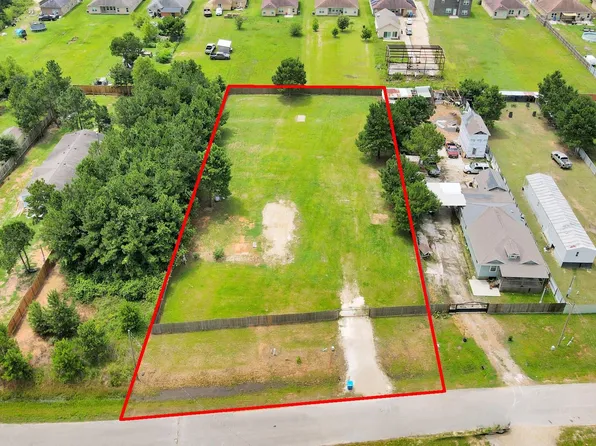 387 Road 5124, Cleveland, TX 77327