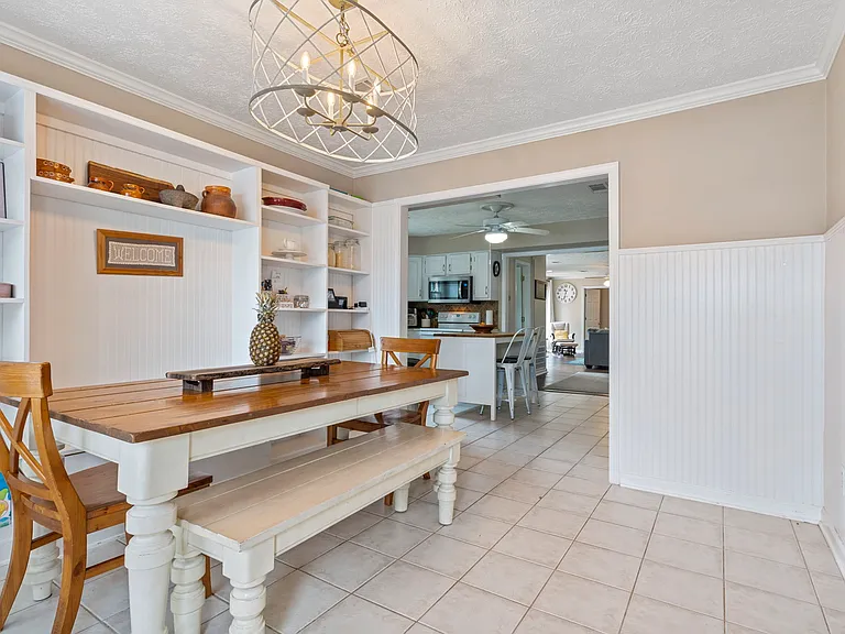 431 Duckworth Dr — Photo 12