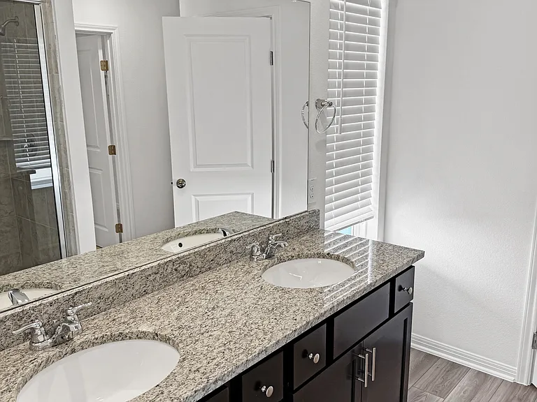 5800 Beverly Prairie Rd — Photo 11