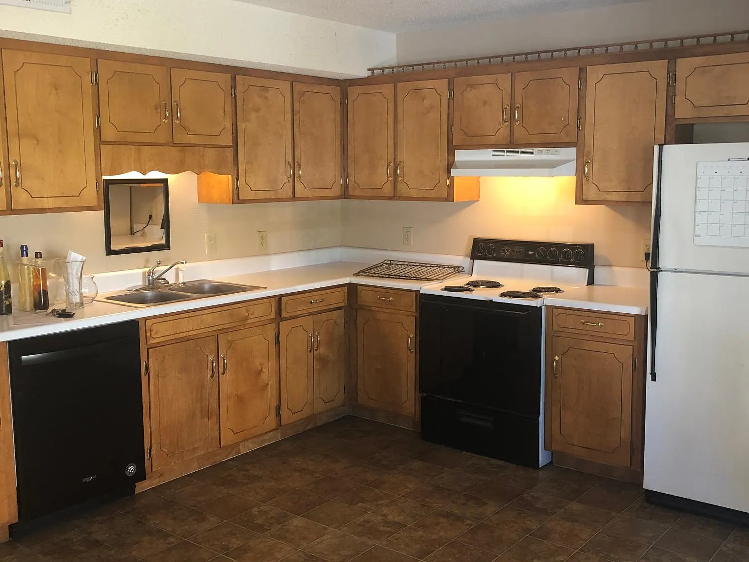 2 bed, 1.5 bath, 1120 sqft, $1,050 — Photo 4