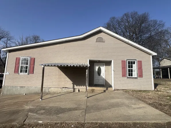 932 Hatchie St, Covington, TN 38019