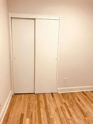 Rented by Metropolis Real Estate of Manhattan | media 10