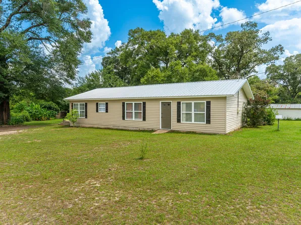 1993 Varnum Rd, Laurel Hill, FL 32567