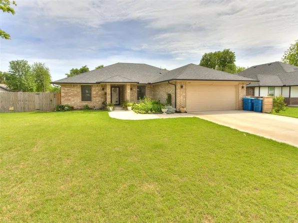 202 W Pine St, Tuttle, OK 73089