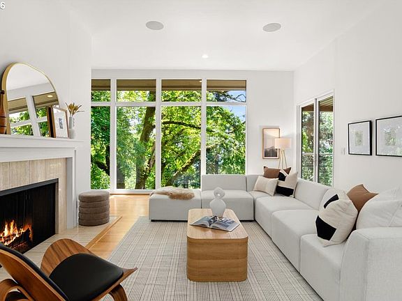 5th image of 4404 SW Warrens Way