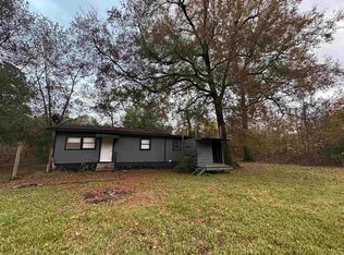 5766 Broussard Cir, Orange, TX 77632