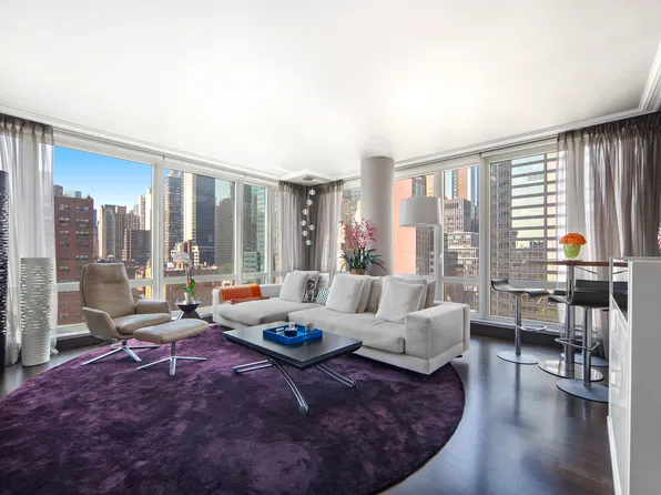 250 E 53rd St, New York, NY