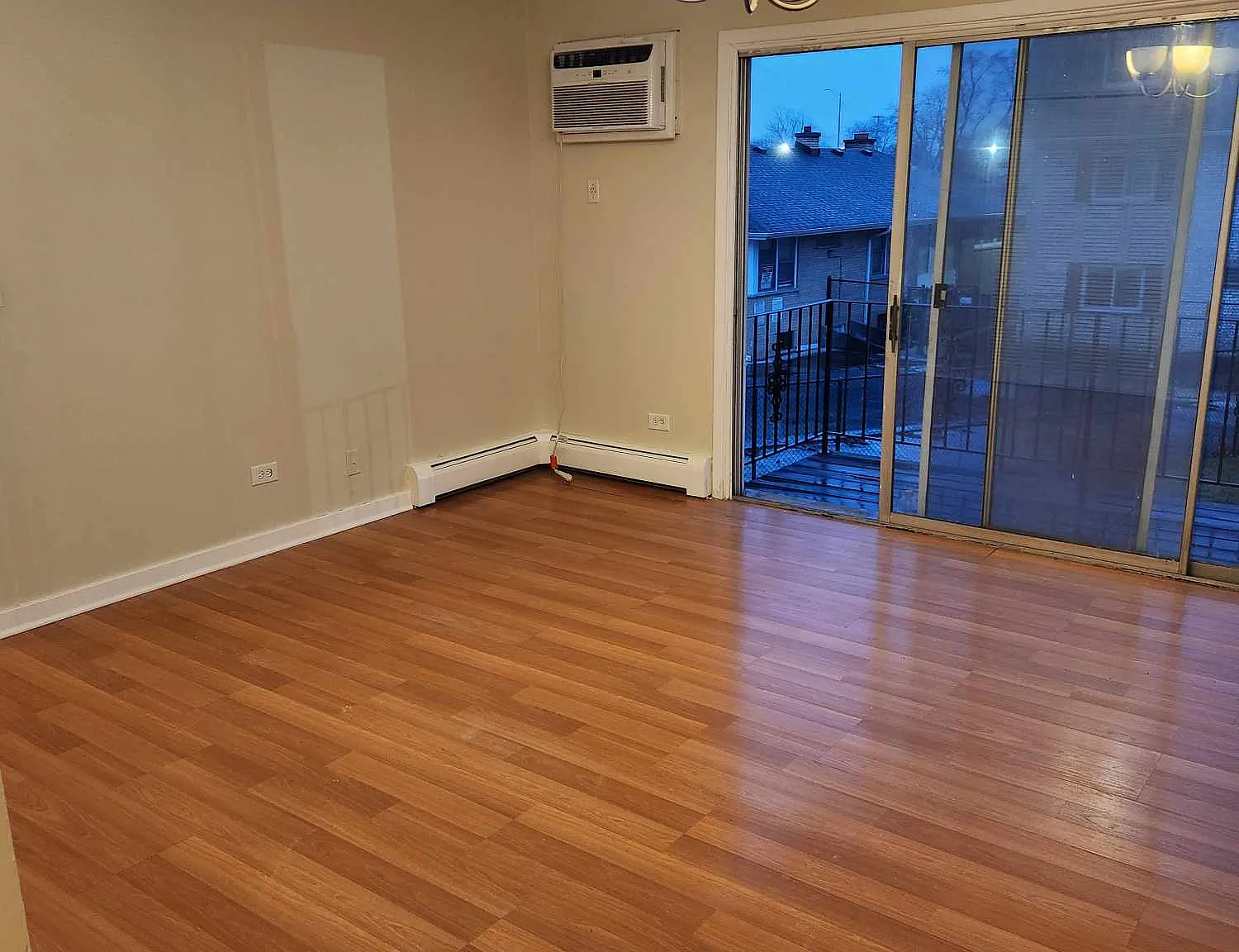 1319 N Baldwin Ct, 2D - 1 — Photo 4