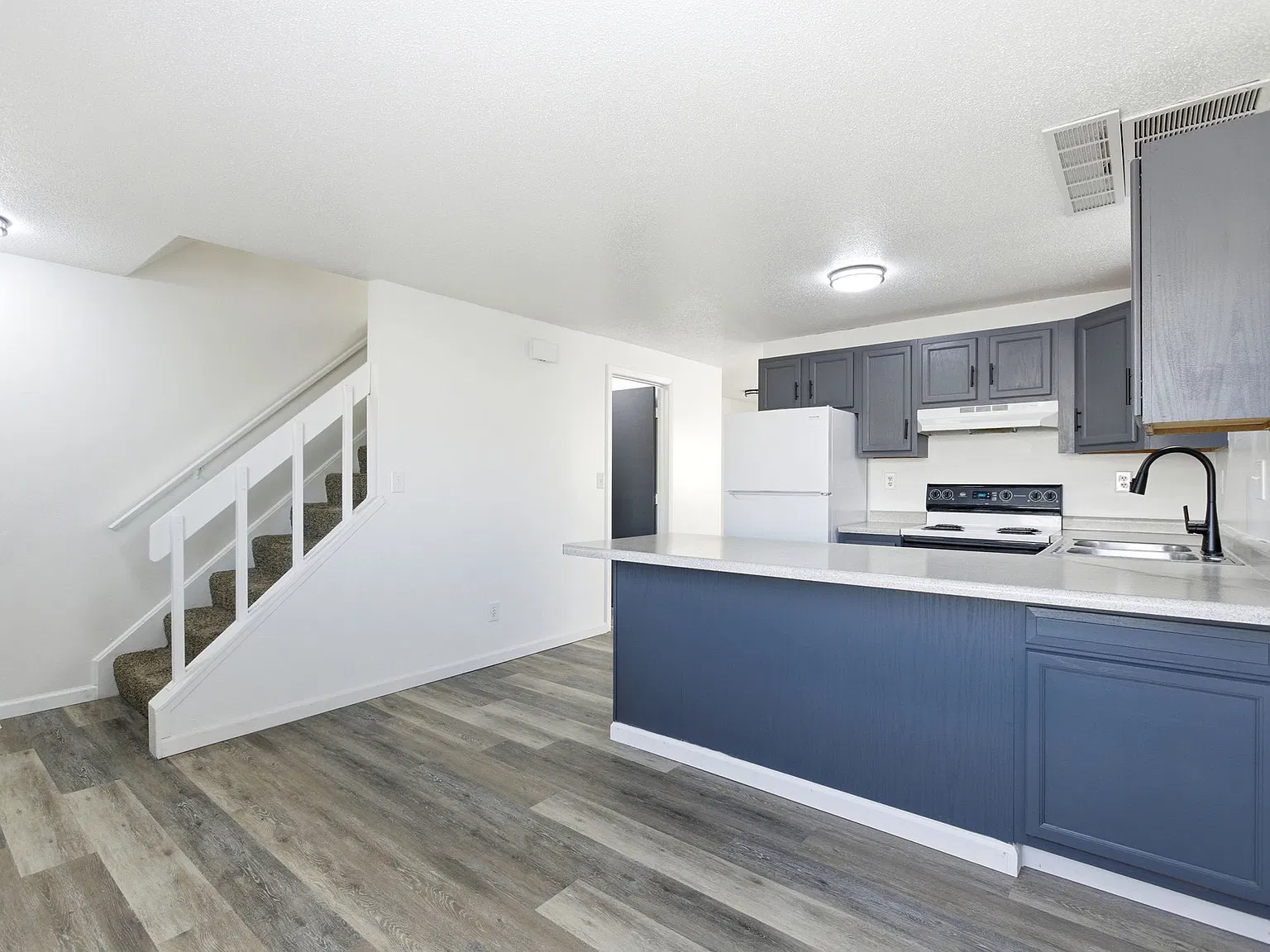 Townpark Apartments - Bricktown SD — Photo 3
