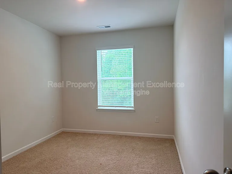 58 Sweet Meadow Rd — Photo 19