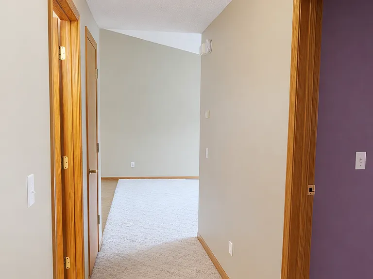 913 Richland Ave SW — Photo 8