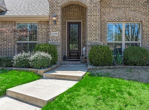 2nd image of 16189 Mapleshade Dr