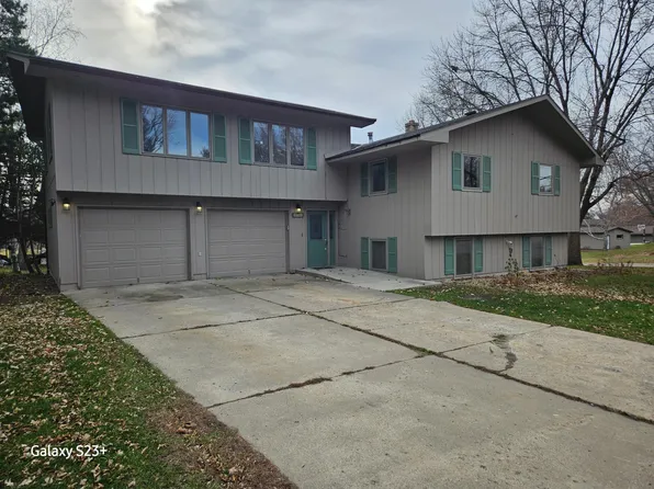 950 Woodland Cir, Long Prairie, MN 56347