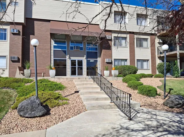 2801 Flag Ave N APT 305, New Hope, MN 55427