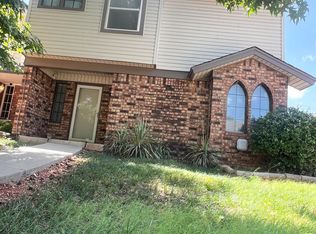 10425 White Oak Canyon Rd, Oklahoma City, OK 73162