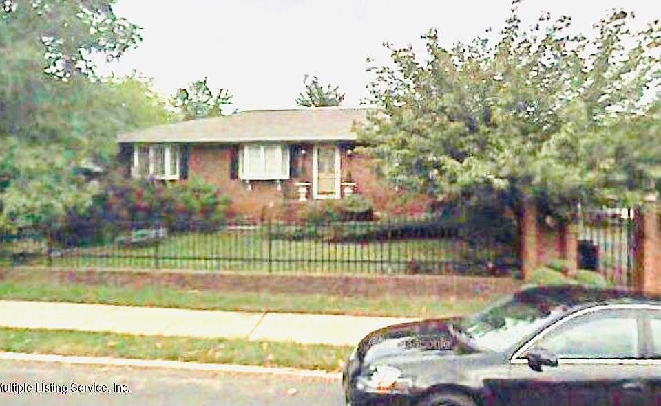2nd image of 236 Cambridge Ave