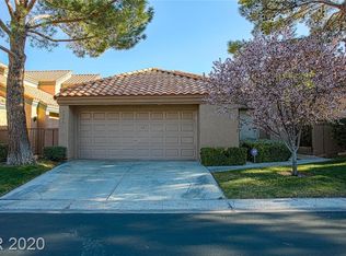 8929 Diamond Falls Dr, Las Vegas, NV 89117