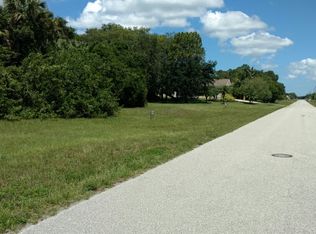 40 Tournament Rd, Rotonda West, FL 33947