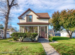 207 4th St SE, Barnesville, MN 56514