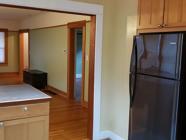 4832 SE Harrison St — Photo 9