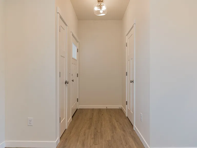 2214 Dejong Dr — Photo 7