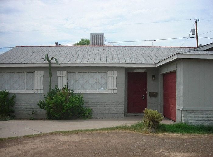 1st image of 3427 W Paradise Dr