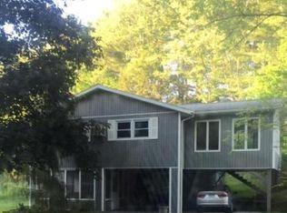 936 Fox Rd, Factoryville, PA 18419