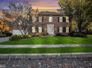 213 Taunton Dr, Carlisle, PA 17013