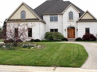 448 Birdie Ct, Monroe, MI 48162