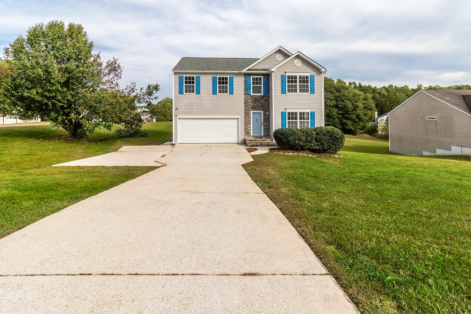 180 Grandview Cir photo 1