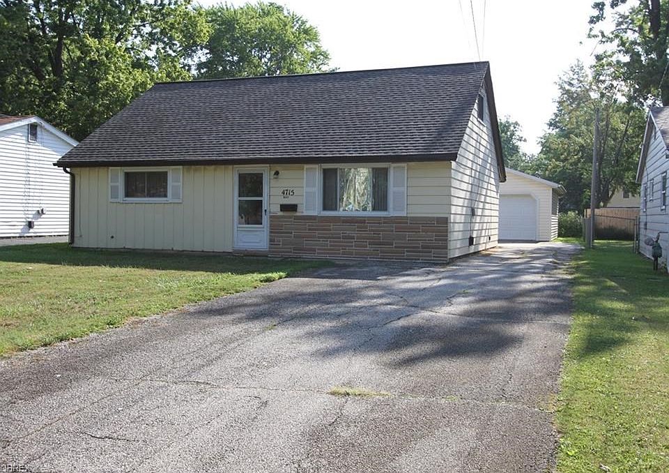 1st image of 4715 Robinwood Dr