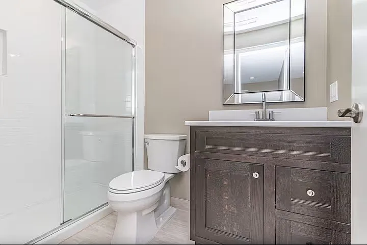 804 Henry St — Photo 31