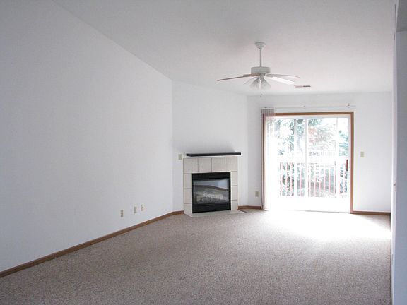 2nd image of 7341 Wallingford Way