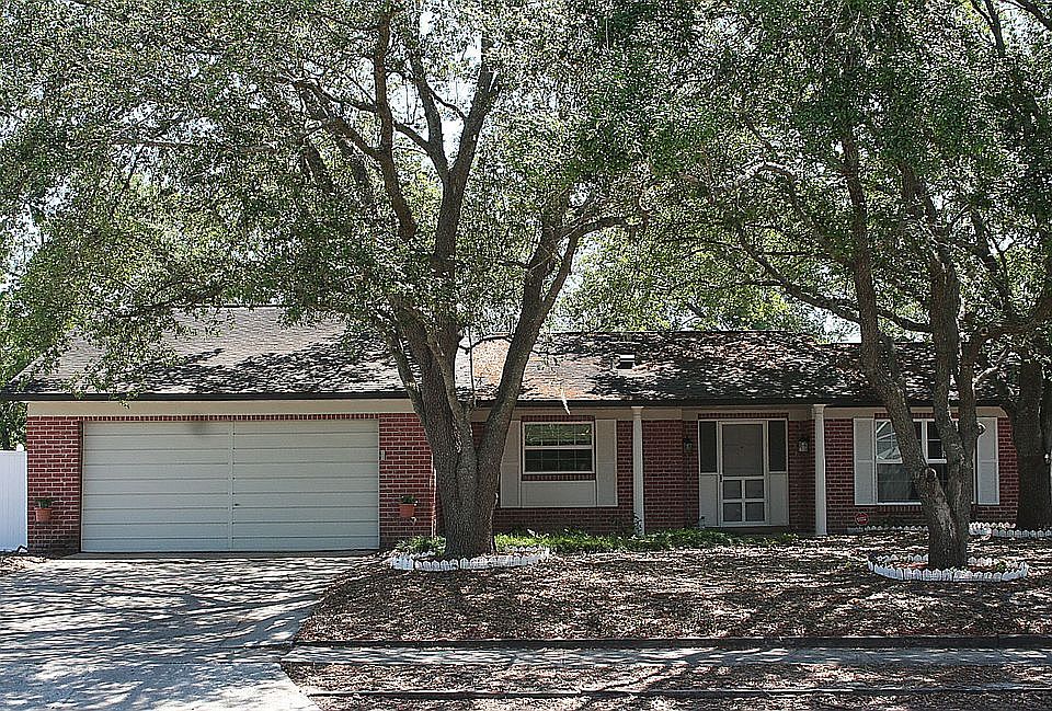 1st image of 1571 Avalon Blvd