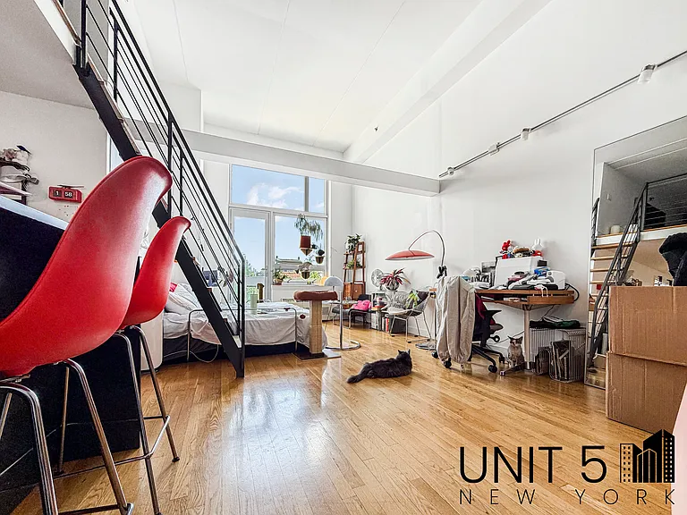 342 Eldert St #401 — Photo 4