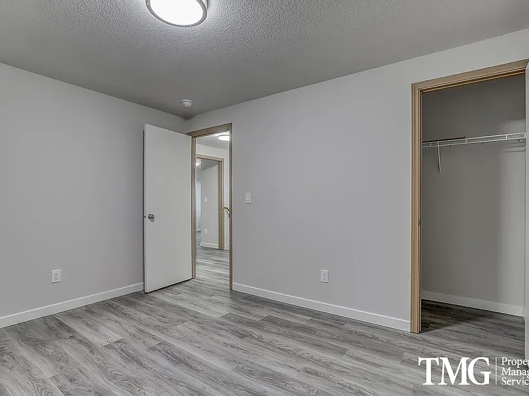 3708 NE 98th St — Photo 23