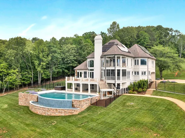 960 Three Quarter Point Rd, Wirtz, VA 24184