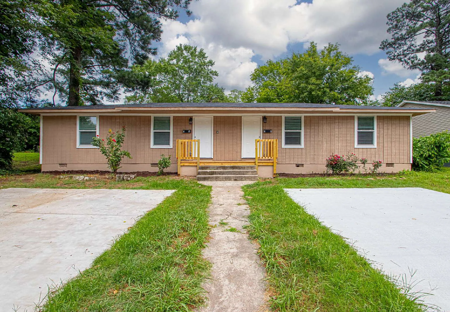 2 bed, 1.0 bath, 800 sqft, $950 — Photo 2