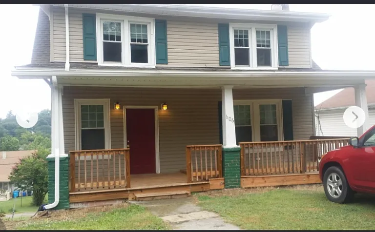606 Riverland Rd SE #ROANOKE — Photo 1