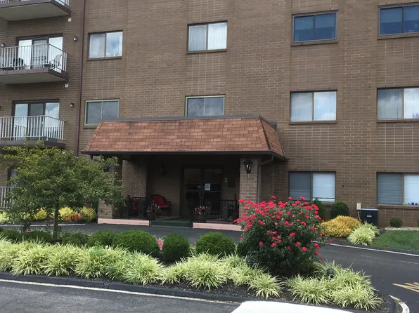 3030 Breckenridge Ln #320-2, Louisville, KY 40220